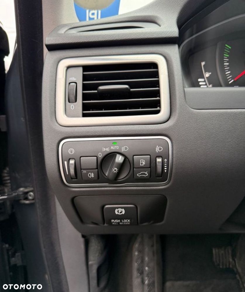 Volvo V70 D2 Geartronic Powershift Kinetic - 22