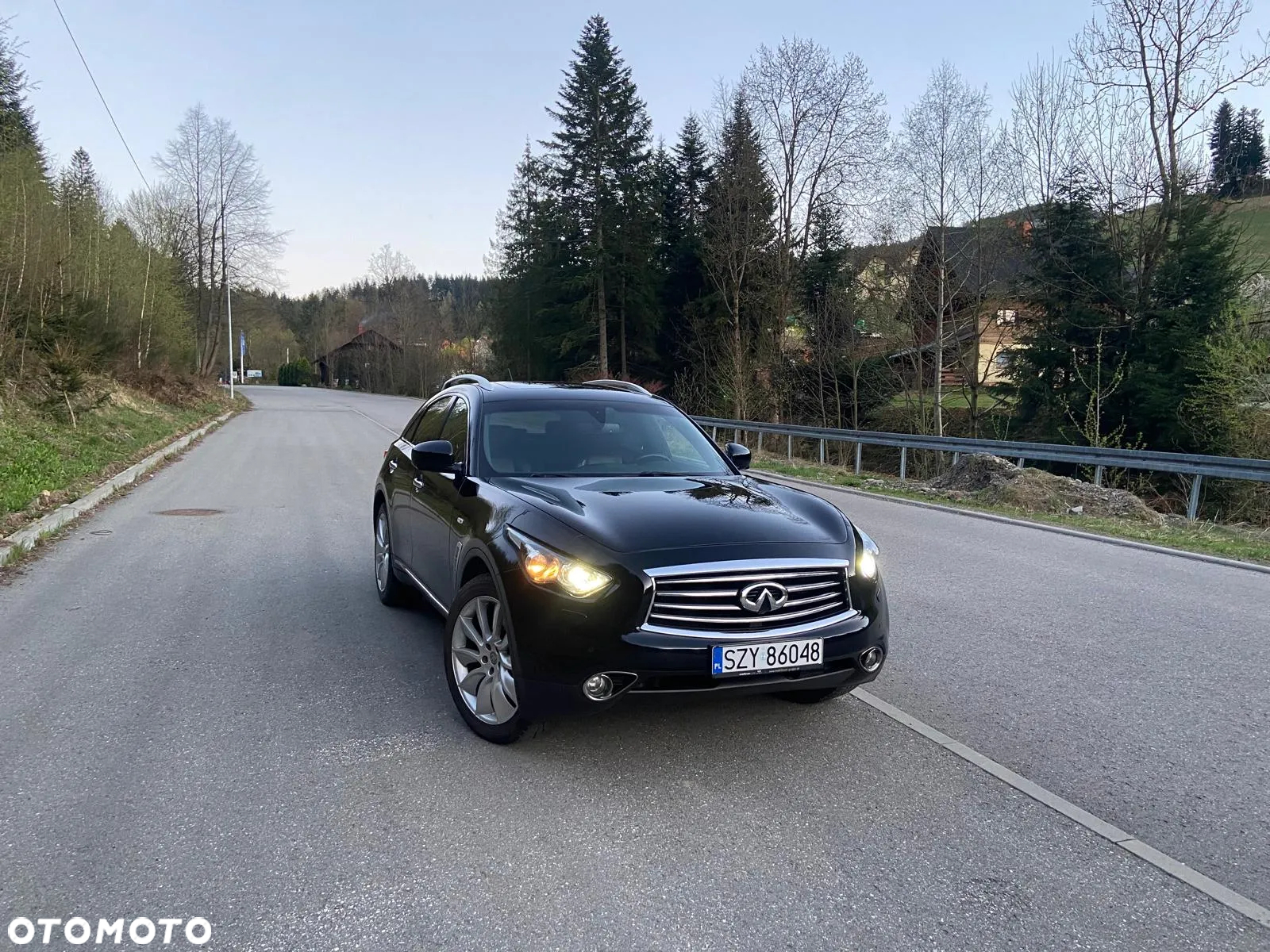 Infiniti QX70 3.7 AWD S Design - 4