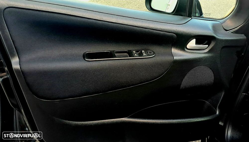 Peugeot 207 1.4 16V Active - 13