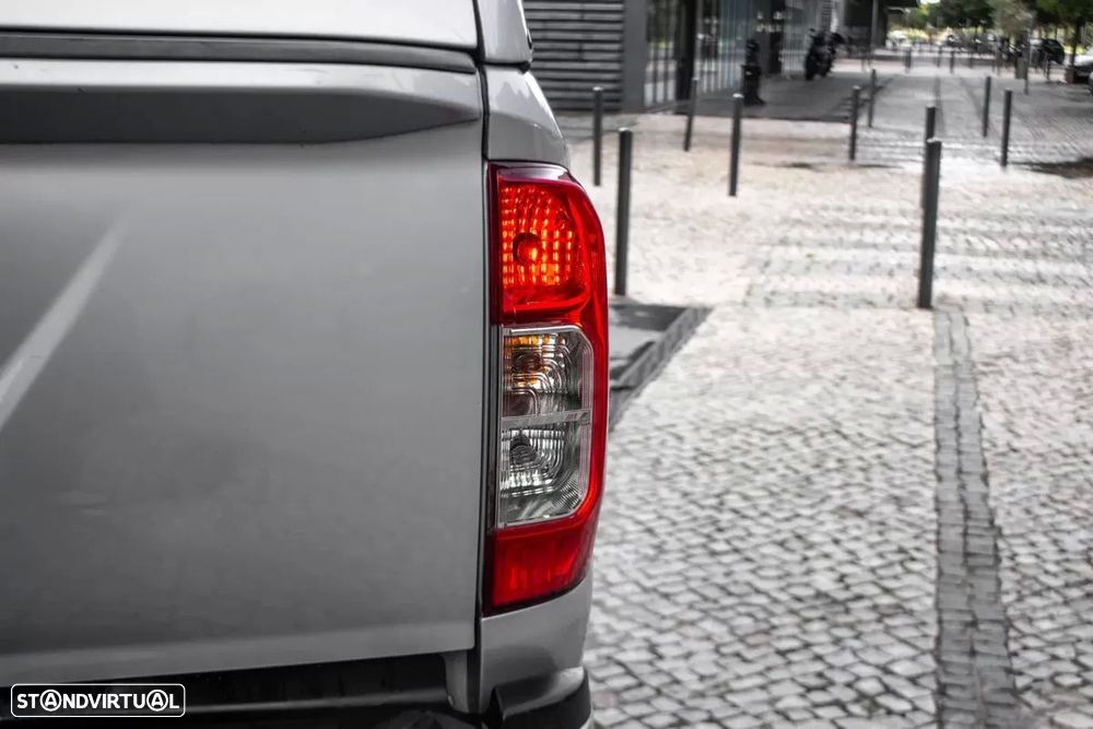 Nissan Navara 2.3 dCi CD 4WD Tekna Auto - 12