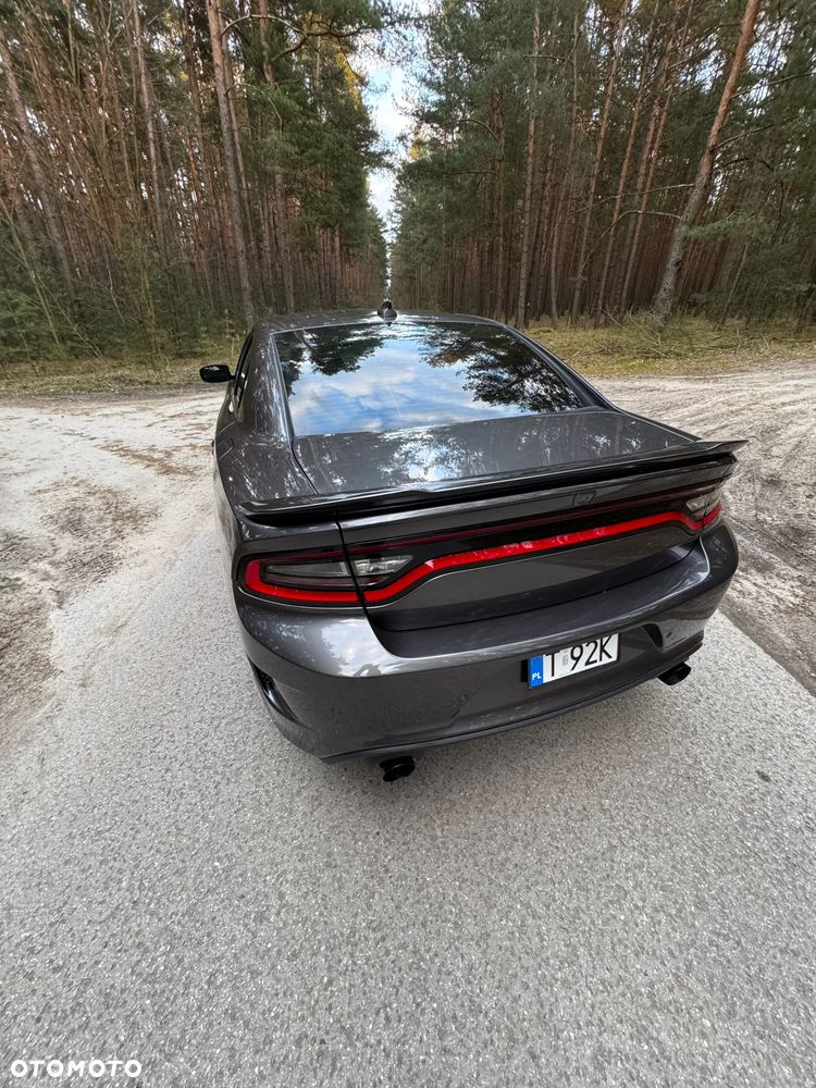 Dodge Charger - 12