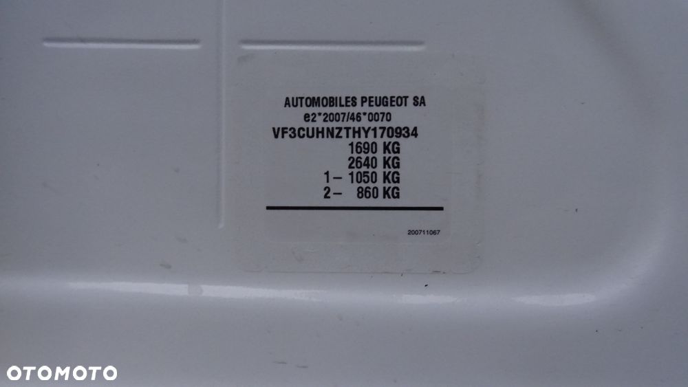 Peugeot 2008 1.2 Pure Tech GPF Allure S&S EAT6 - 35