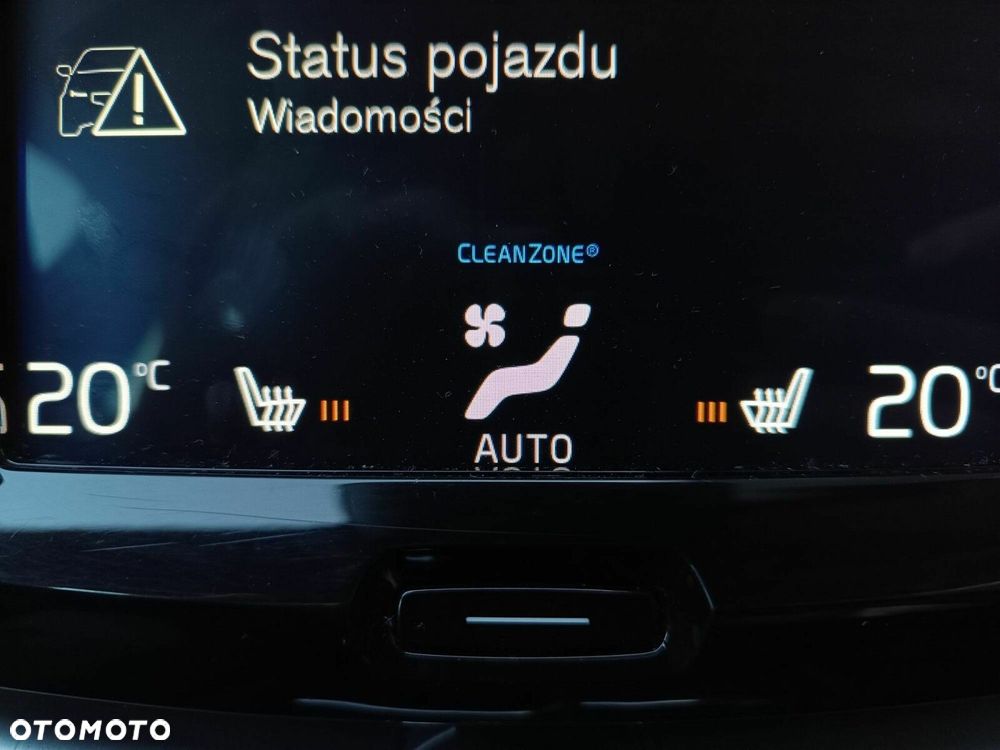 Volvo XC 60 T4 Momentum Pro - 21