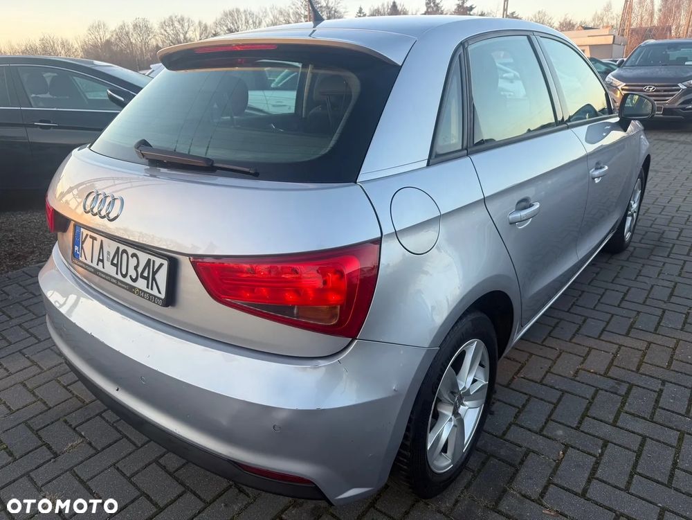 Audi A1 Sportback 1.4 TDI (ultra) sport - 4