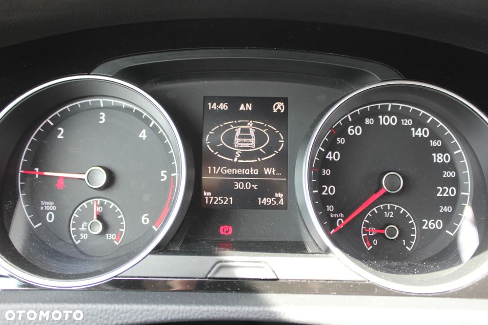 Volkswagen Golf 2.0 TDI SCR Comfortline - 15