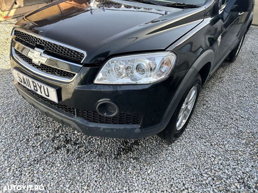 Bara fata Chevrolet Captiva 2006 - 2011 Graphitschwarz Metalizat Gar (1241) model fara ... - 2