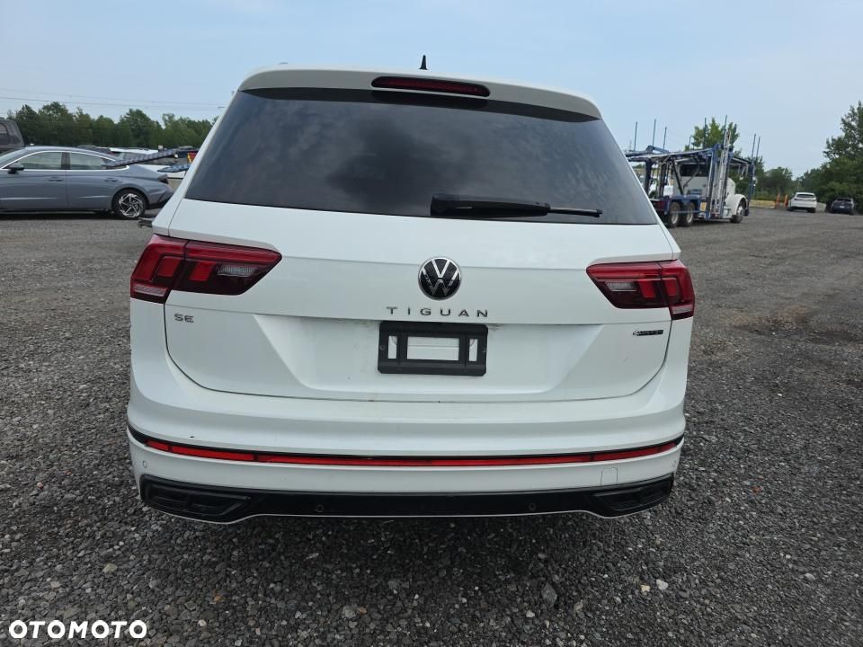 Volkswagen Tiguan - 8