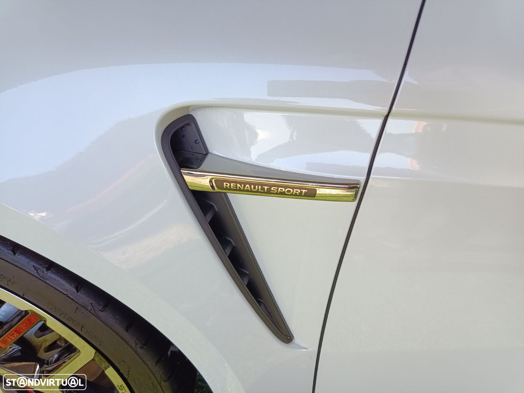 Renault Mégane TCe 300 GPF EDC R.S. TROPHY - 17