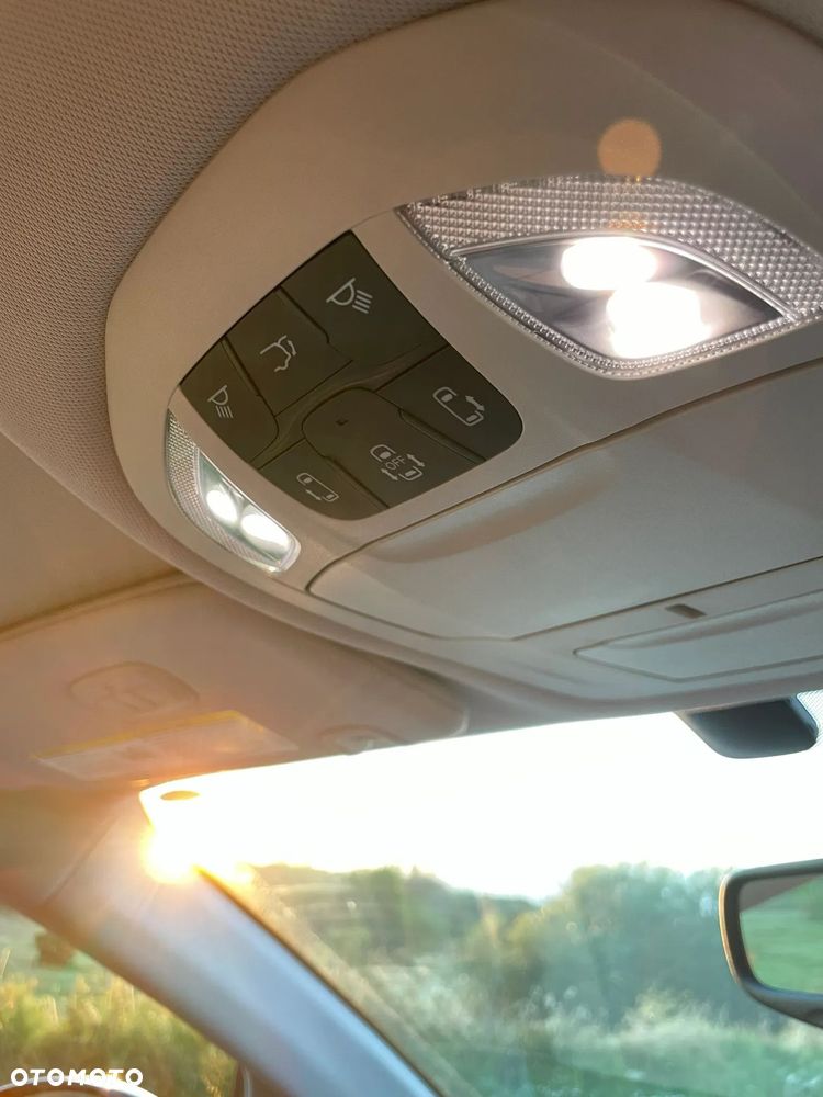 Chrysler Pacifica - 19
