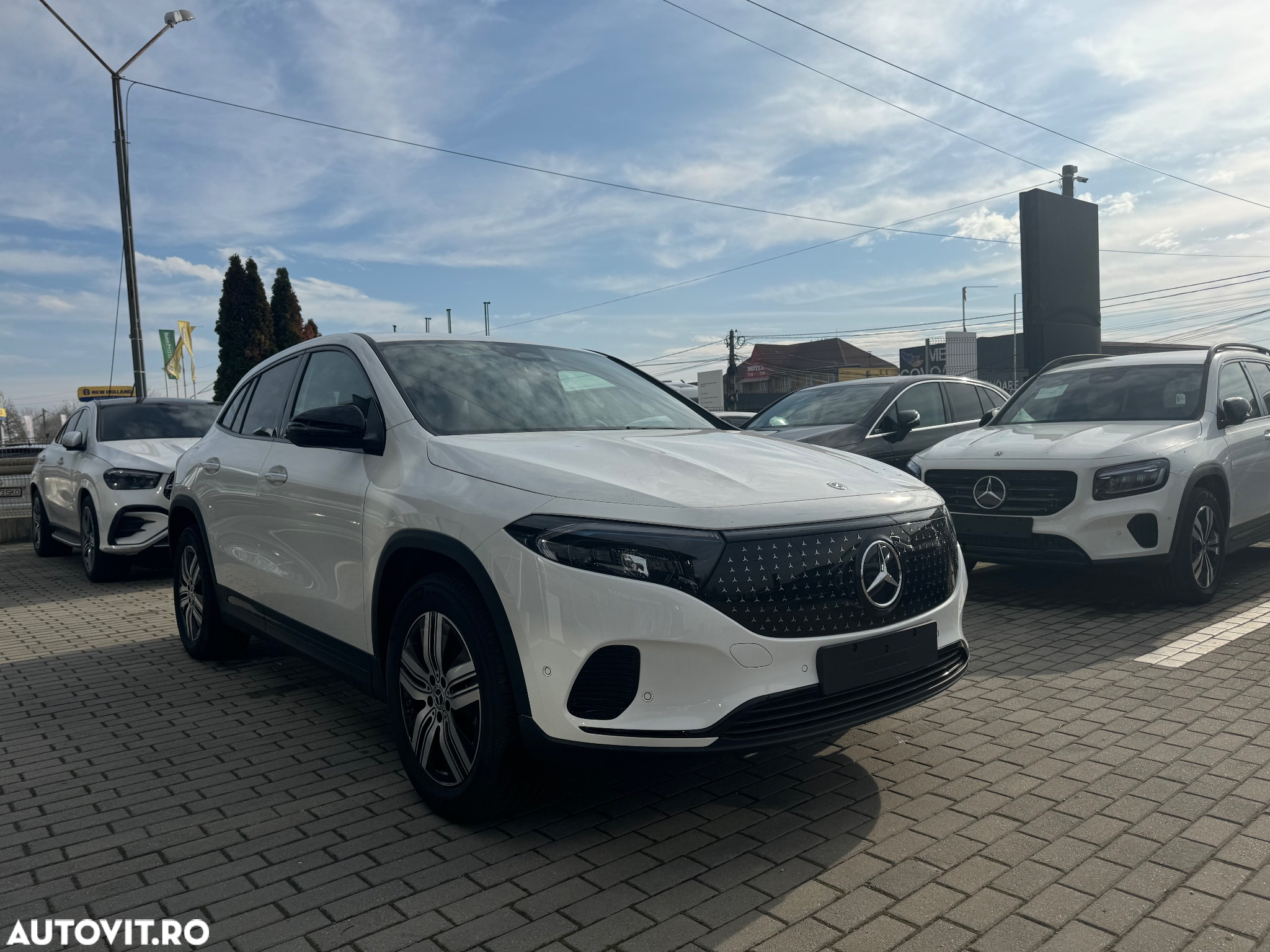 Mercedes-Benz EQA 250+ - 4