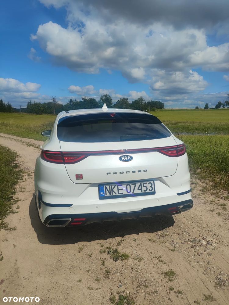 Kia ProCeed - 4
