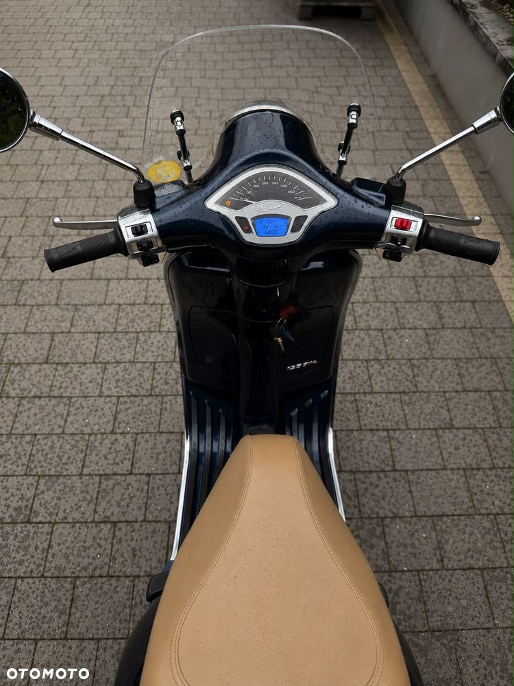 Piaggio Vespa - 4