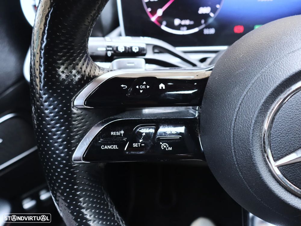 Mercedes-Benz C 300 e T 9G-TRONIC AMG Line - 13