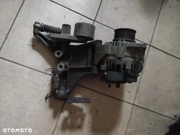 5411551835 mercedes actros mocowanie alternatora v6 501