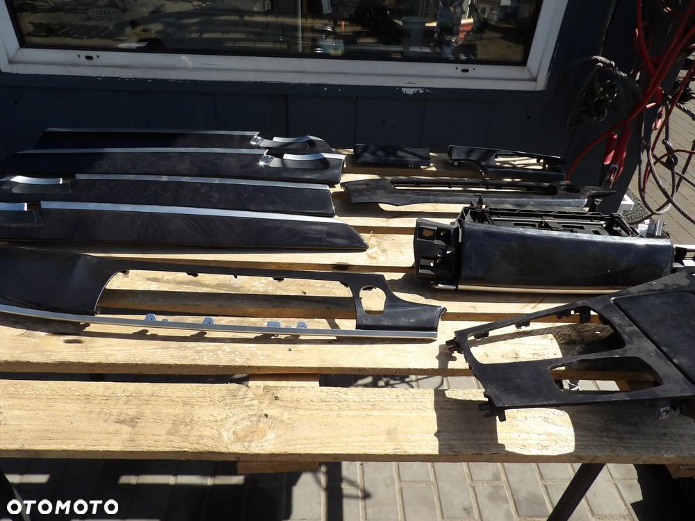 BMW - F01 - KOMPLET LISTEW - DEKORY - DEMONTAŻ - EUROPA - 9113863  9119796  9166934  9151205  9151203  9151206  9151204  9192355 - 1