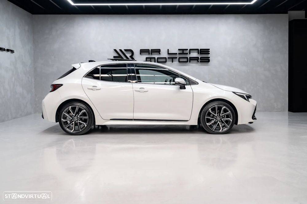 Toyota Corolla 1.8 Hybrid Exclusive - 9