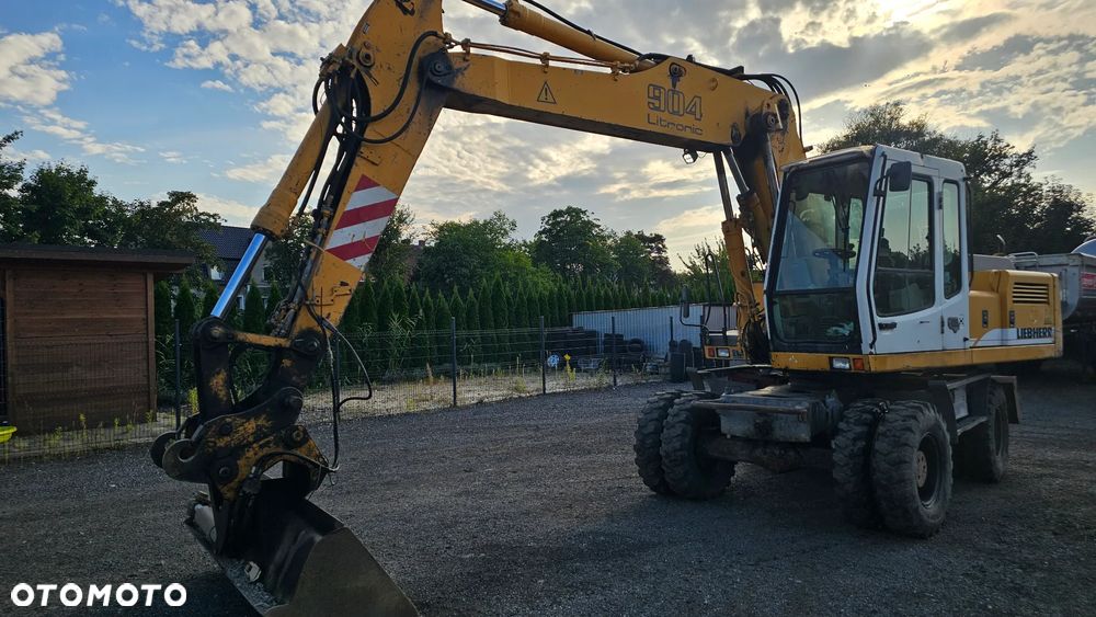 Liebherr 904 Litronic - 2