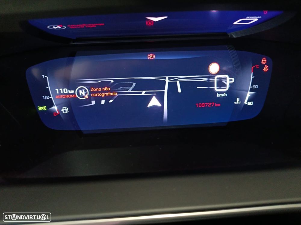 Peugeot 2008 PureTech 130 EAT8 Allure - 16