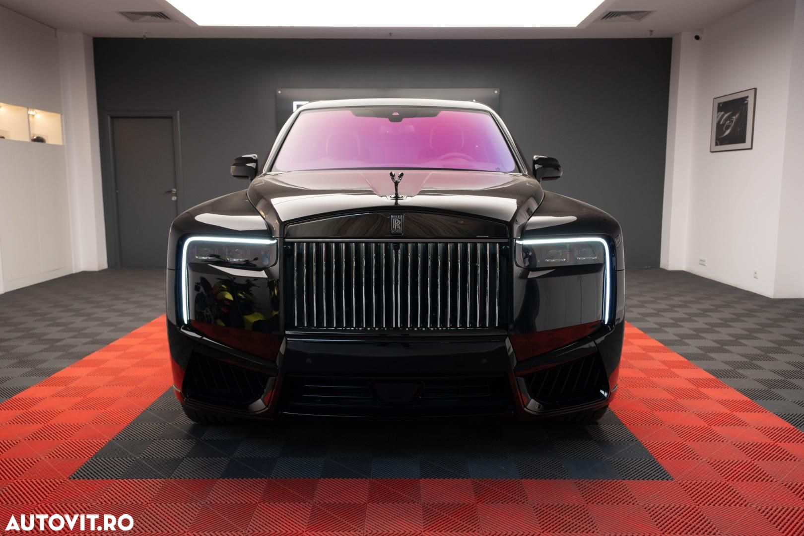 Rolls-Royce Cullinan - 5