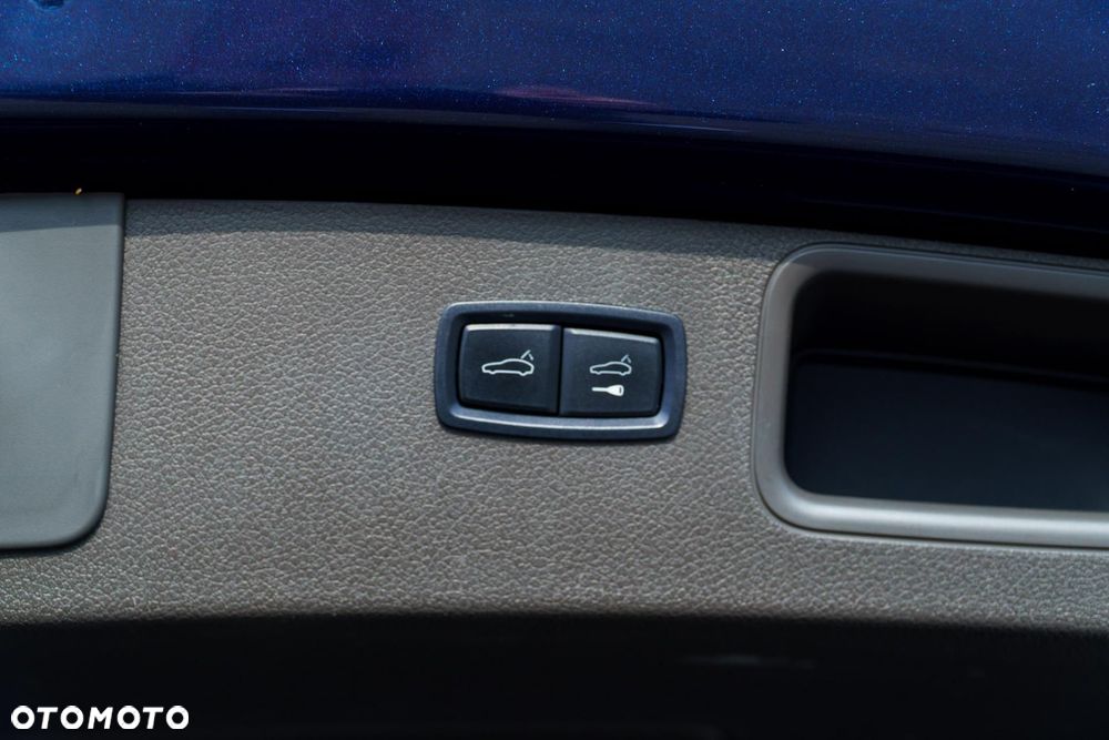 Porsche Macan Standard - 40