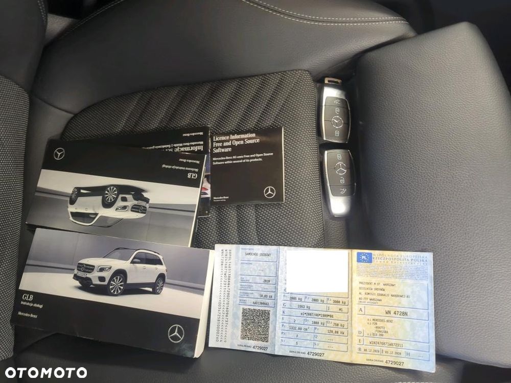 Mercedes-Benz GLB 200 7G-DCT - 24