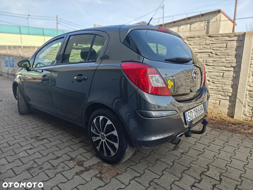 Opel Corsa 1.4 16V Innovation 110 Jahre - 7