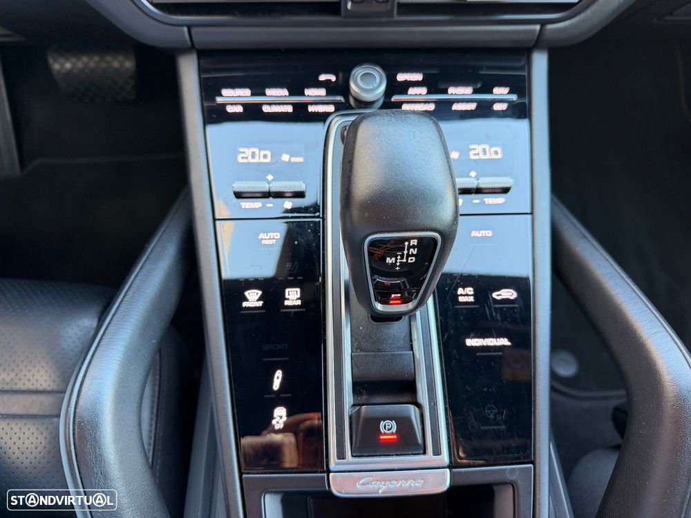 Porsche Cayenne E-Hybrid - 12