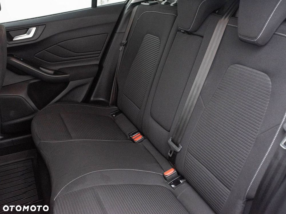 Ford Focus - 26