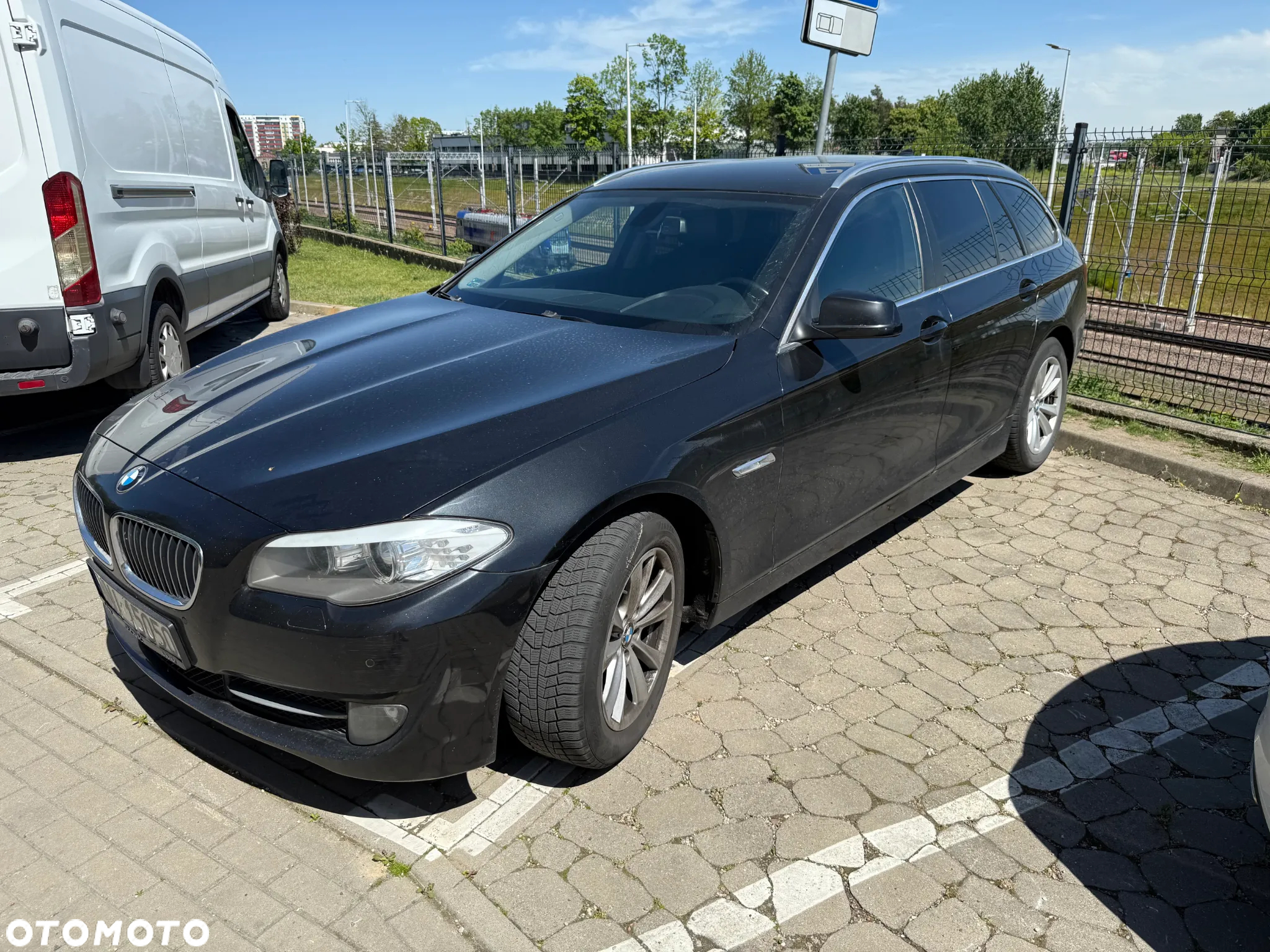 BMW Seria 5 520d Touring - 14