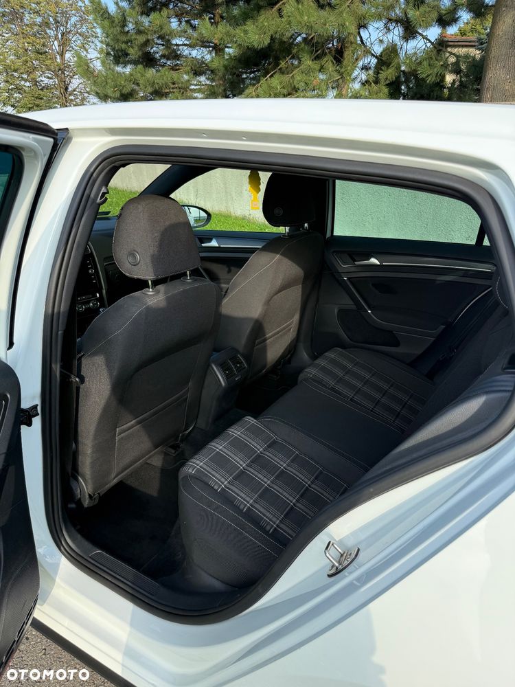 Volkswagen Golf VII 2.0 TDI BMT GTD - 11