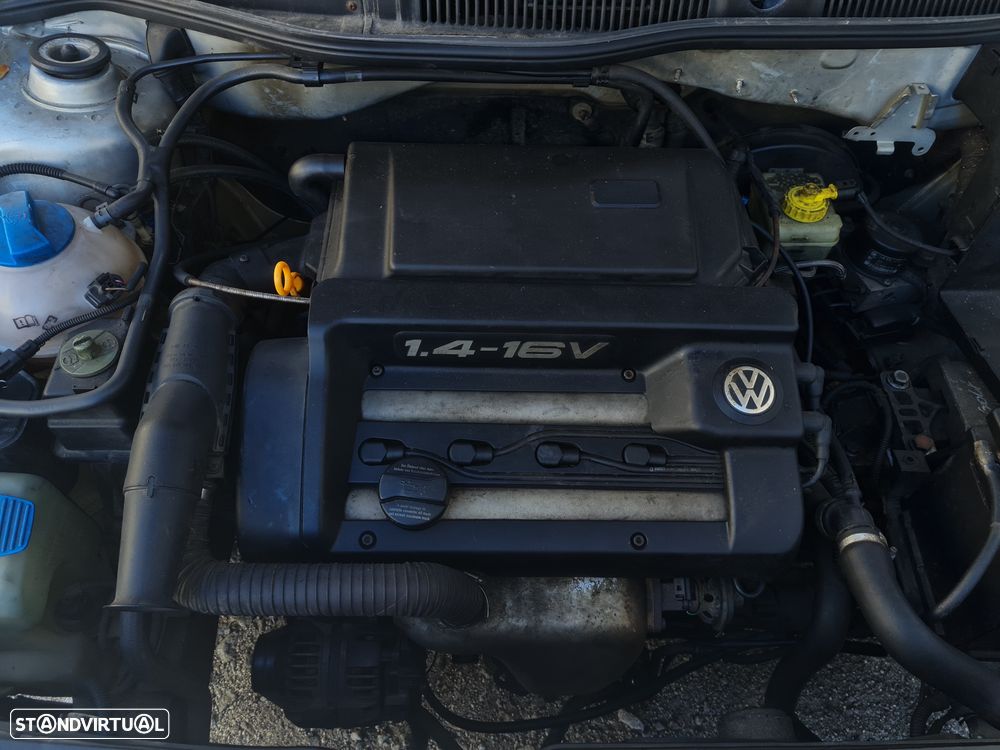 VW Golf 1.4i Confortline - 16