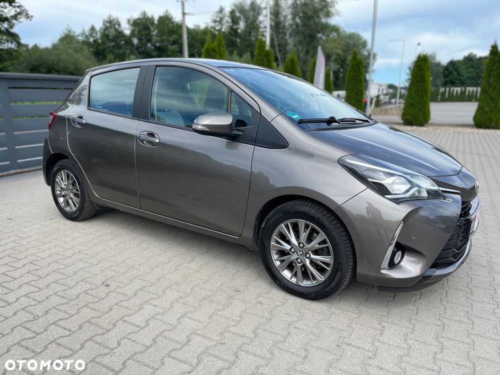 Toyota Yaris 1.5 Premium - 5