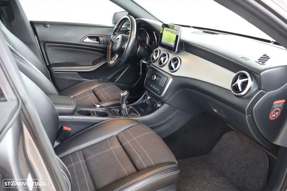 Mercedes-Benz CLA 180 - 16