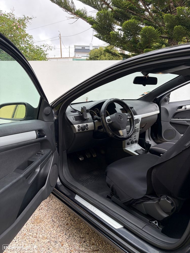 Opel Astra GTC 1.3 CDTi - 8