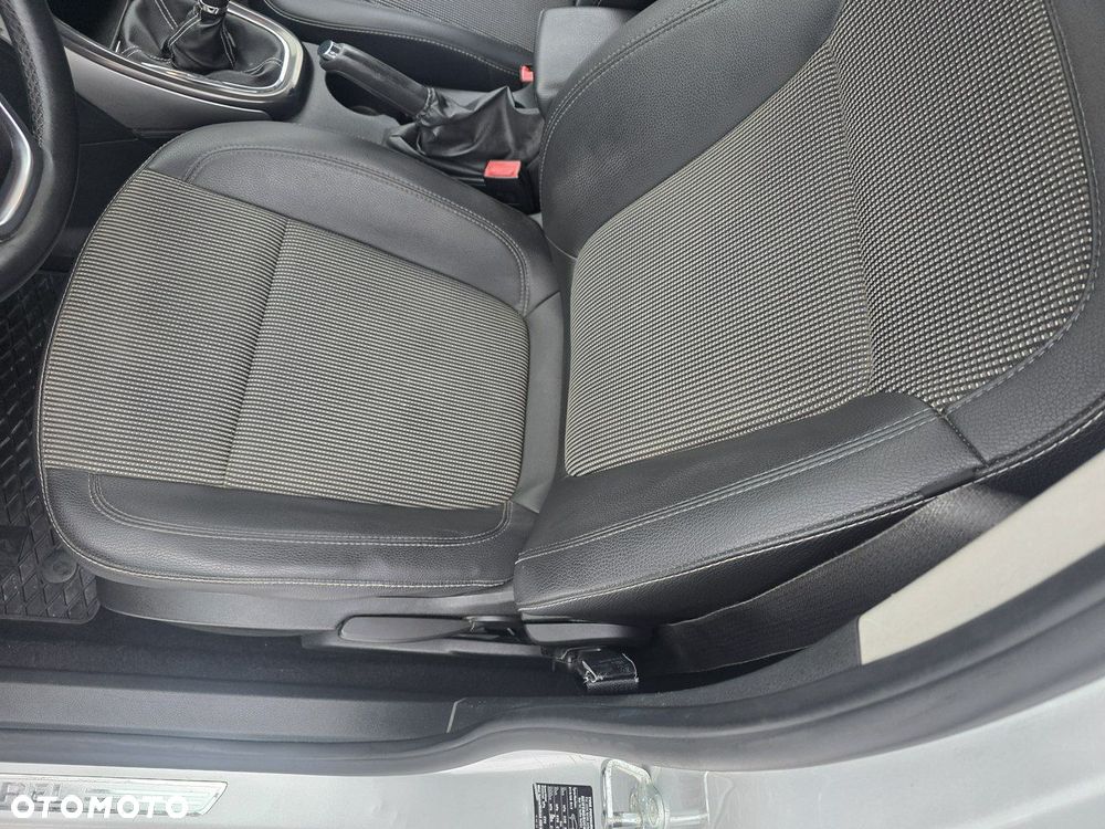 Opel Astra 1.4 Turbo Cosmo - 14