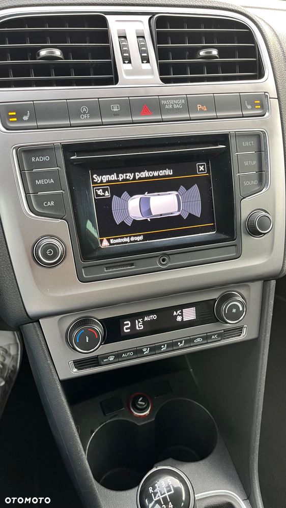 Volkswagen Polo 1.4 TDI Blue Motion Technology Lounge - 36