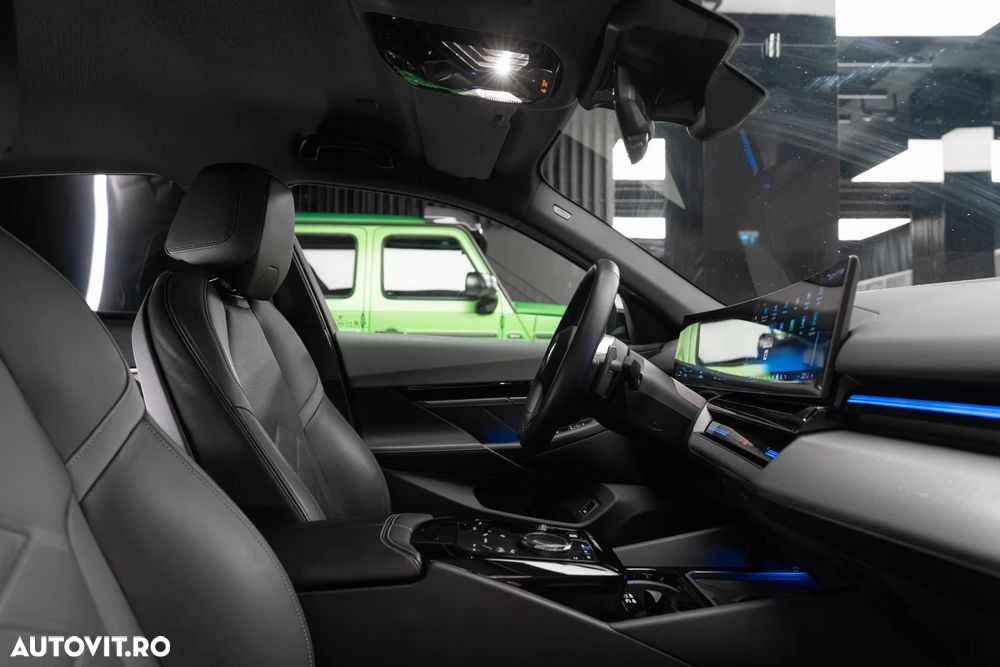 BMW Seria 5 520d xDrive Aut. - 31