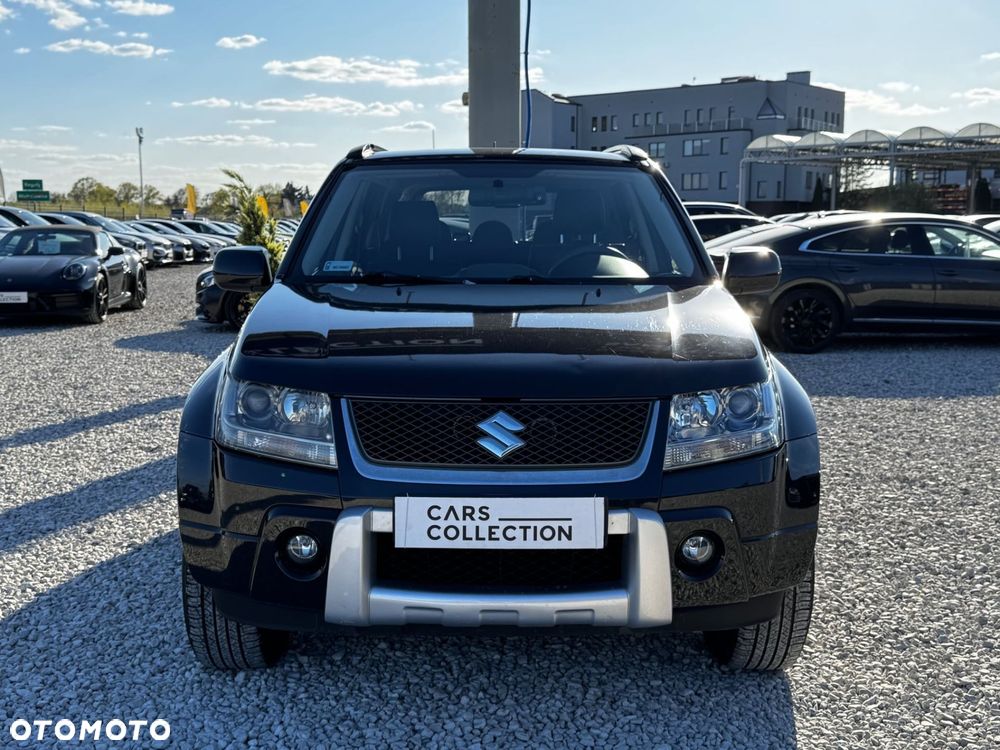 Suzuki Grand Vitara 2.0 Comfort + - 9