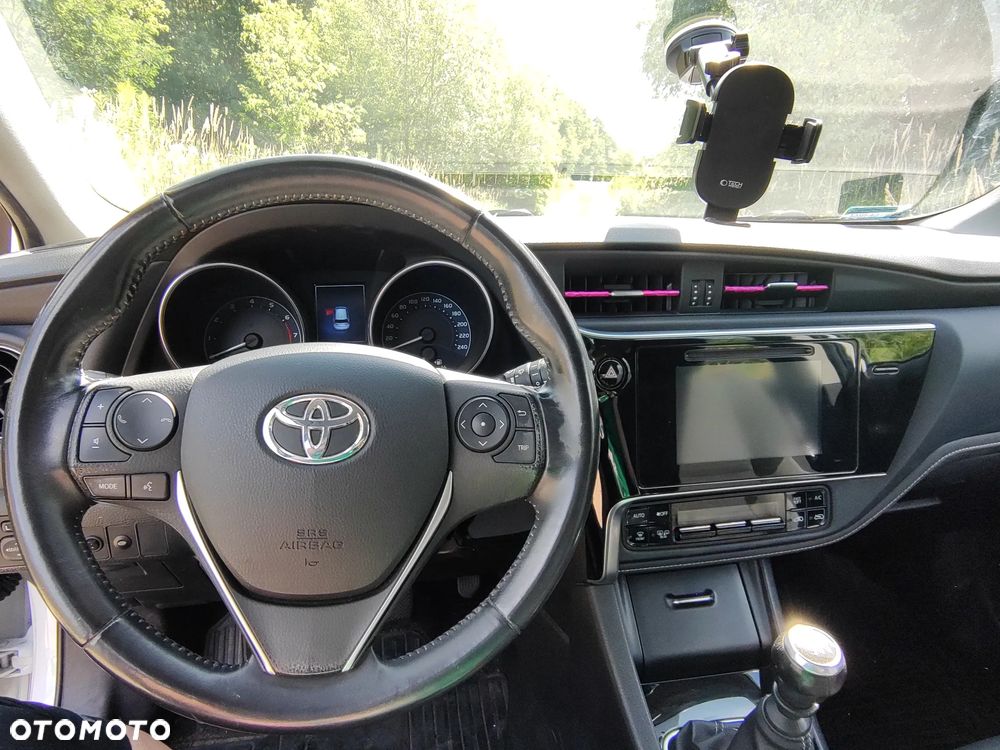 Toyota Auris 1.33 VVT-i Premium - 6