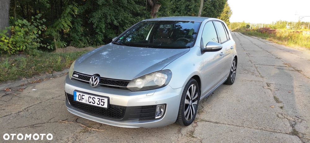 Volkswagen Golf - 37