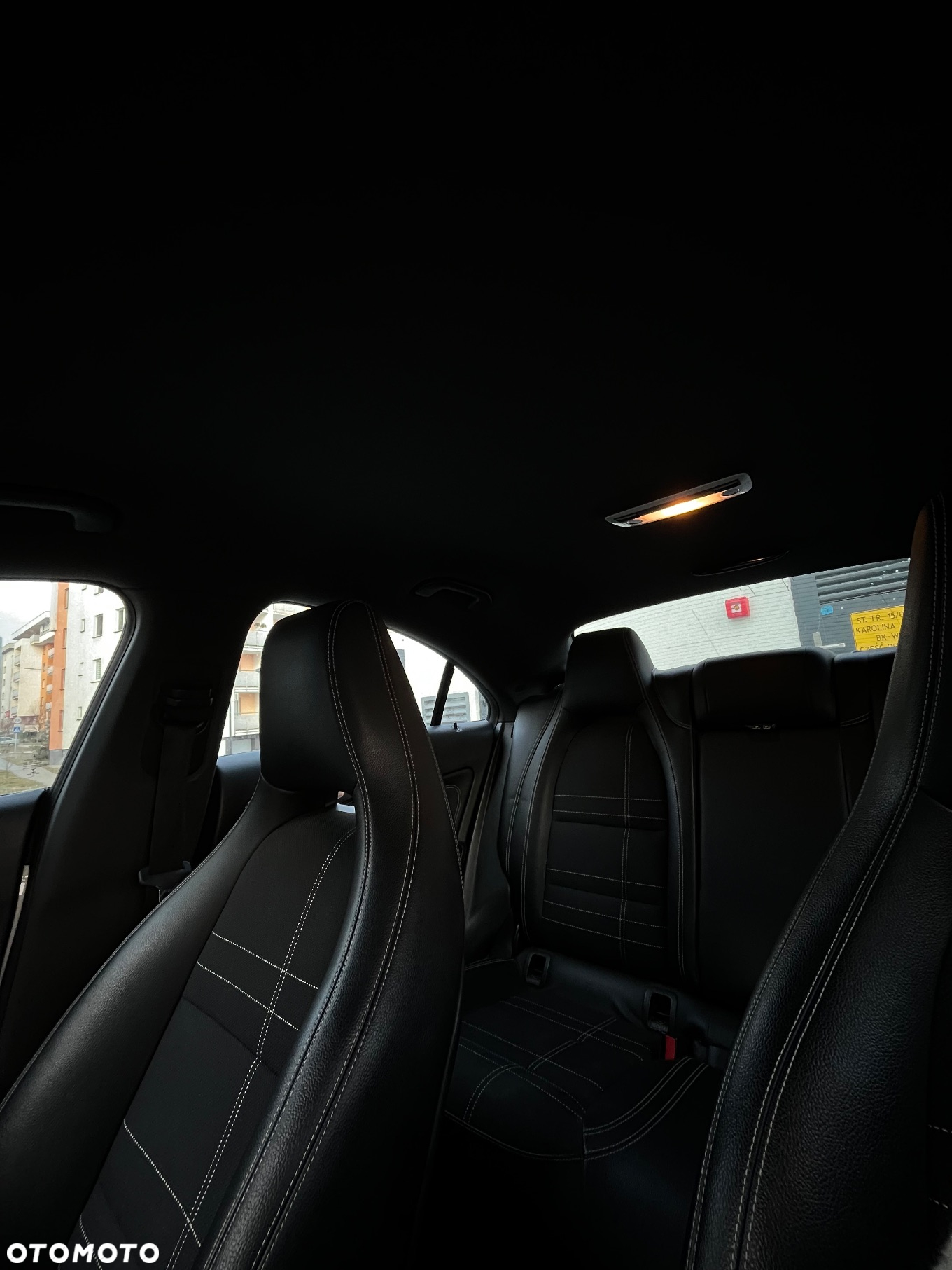 Mercedes-Benz CLA 180 - 12