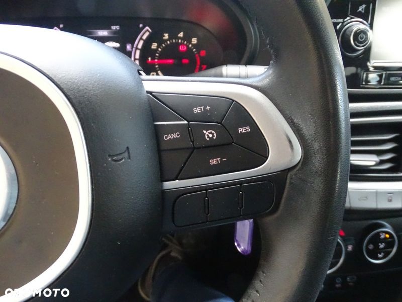 Fiat Tipo 1.4 T-Jet 16v Lounge EU6d - 30
