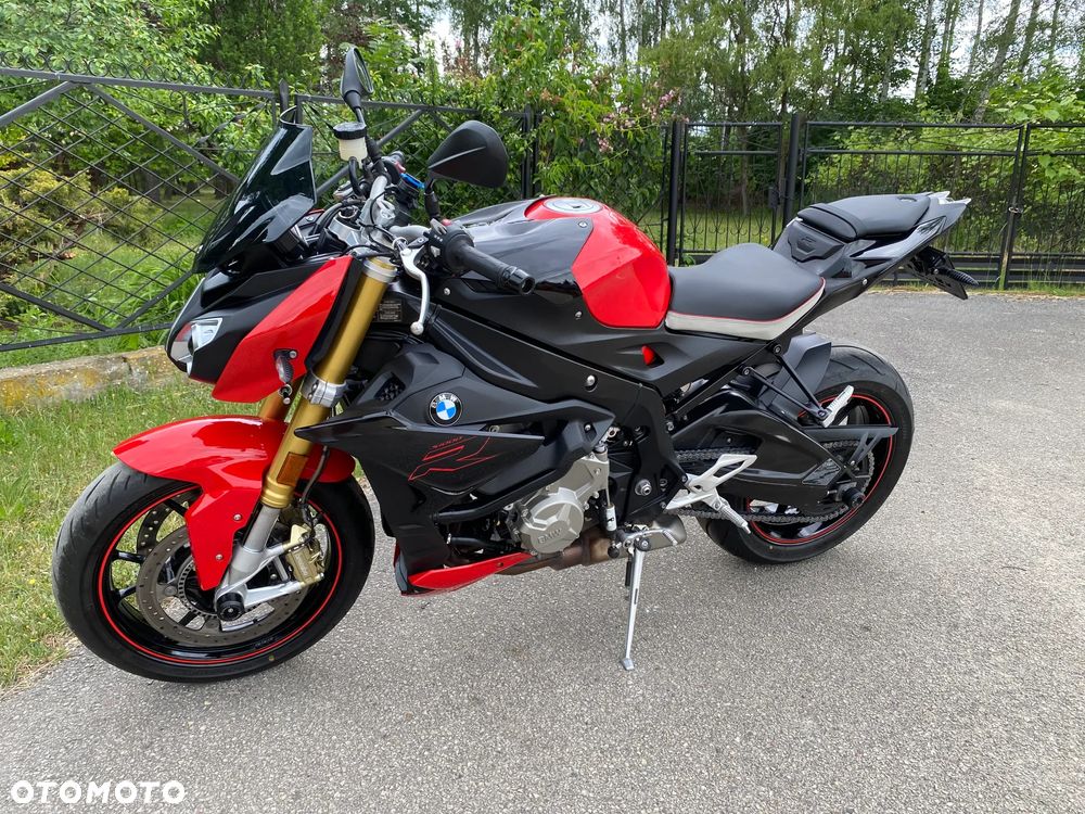 BMW S - 2