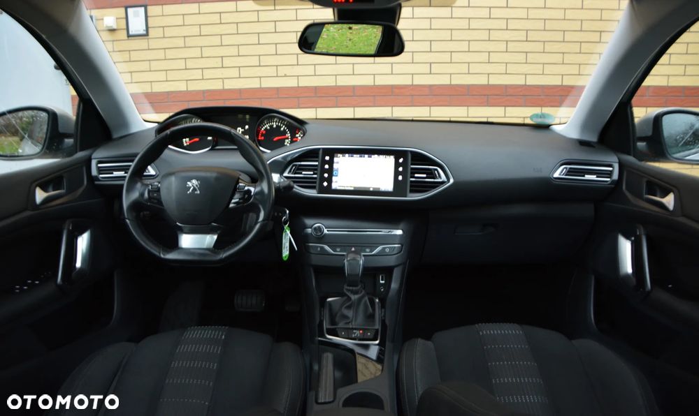 Peugeot 308 BlueHDi FAP 120 EAT6 Stop&Start Allure - 11