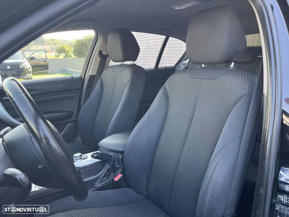 BMW 116 dA Line Sport - 21