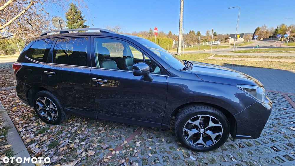 Subaru Forester 2.0XT Platinum Lineartronic - 2
