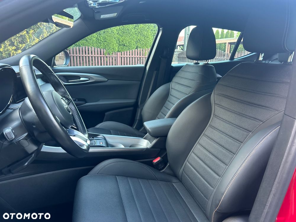 Alfa Romeo Tonale 1.3 PHEV Q4 Edizione Speciale - 10
