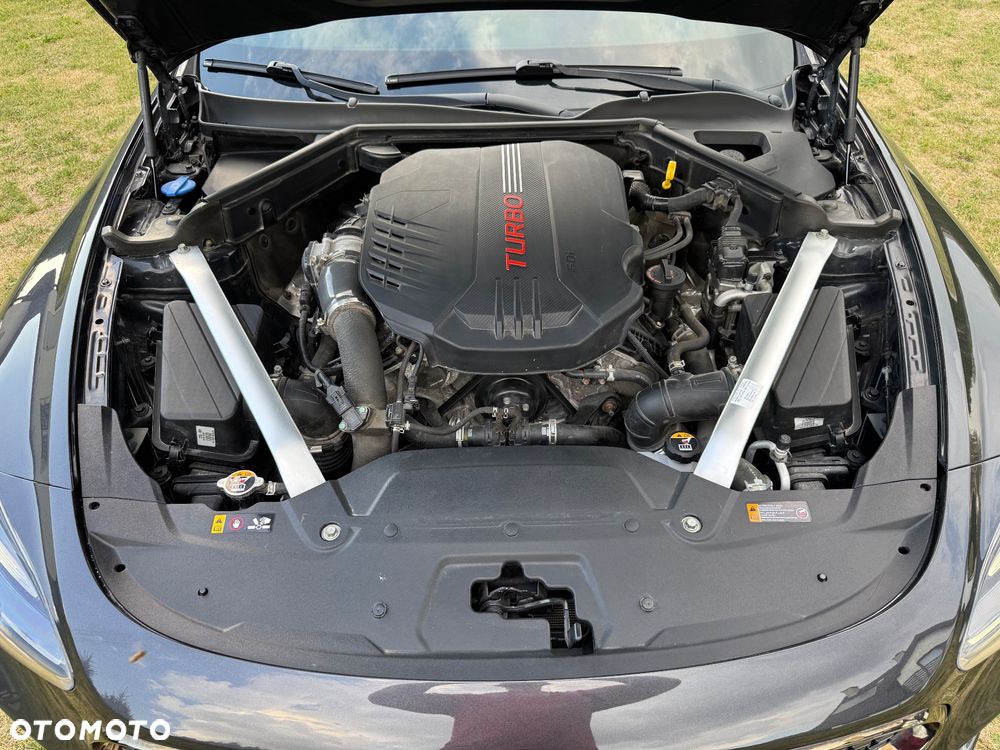 Kia Stinger 3.3 T-GDI AWD GT - 11