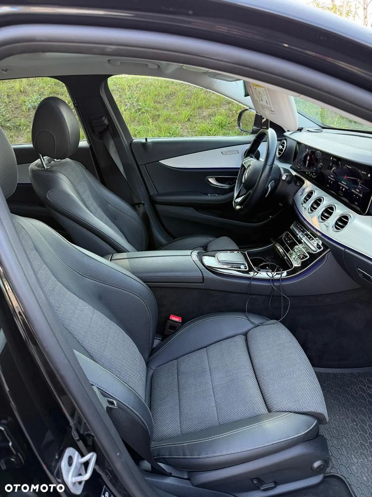 Mercedes-Benz Klasa E 300 de 4Matic 9G-TRONIC Avantgarde - 7