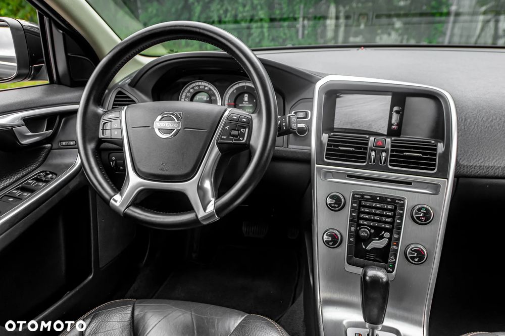 Volvo XC 60 - 21
